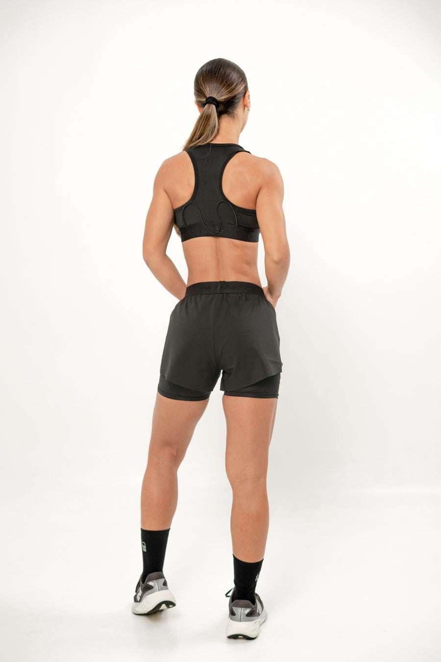 Shorts Core Motion Negro Mujer